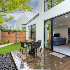 City Living - Christchurch Holiday Home