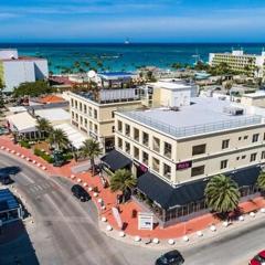 Luxury Ocean view Condo @ Aruba’s Palm Beach