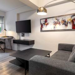 Brand-New , Delux apt in Central Athens!