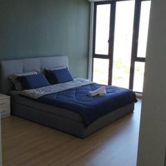 Jazz 313 Cosy 2-Bedroom Suite with Pool & Seaview
