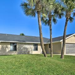 Bright Ormond Beach Home about 14 Mi to Daytona!