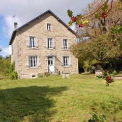 Peaceful & rural 4-bedroom villa