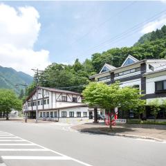 Tateyama Kurobe Alpine Route Senjuso 立山黒部アルペンルート千寿荘