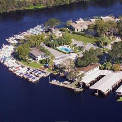 Hontoon Landing Resort & Marina