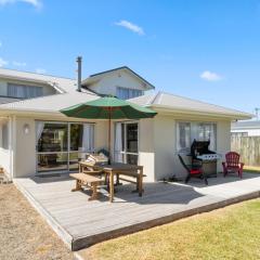 Hunia Haven - Himatangi Beach Holiday Home