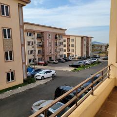 Beautiful Studio Apartment with Wi-Fi, Netflix, PlayStation 4, Kitchen, Supermarket, Pharmacy & Laundry