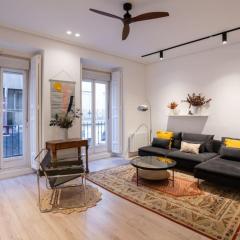 Stylish 2 Bedroom Apartment in the Heart of Madrid