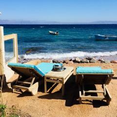 Villa Kon Tiki with private beach