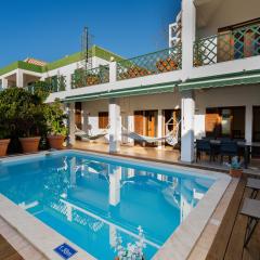 Holiday villa in elite residential area of Faro