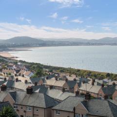 Windy Ridge Terrace with beautiful sea views, North Wales Coast