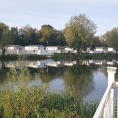 Lakeside Cotswold Holiday Home