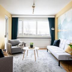 2 Bedroom apartment with free parking and airconditioning
