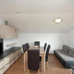 Apartment in Hollersbach near Ski Lift