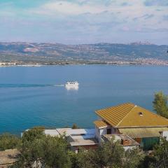 Amazing Apartment In Arbanija With Kitchen