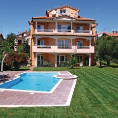 2 Bedroom Amazing Apartment In Novigrad