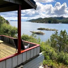 Bergen/Sotra:Waterfront cabin(s).Boat.Fish.Jacuzzi