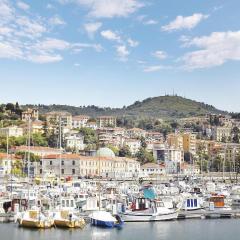 Lovely Apartment In Imperia With Kitchen