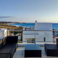 3 Bedroom Seaview Villa direct in Coral Bay with Pool