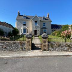 East Llanteg Guest House