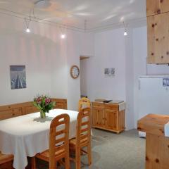 Apartment Chesa Cromer by Interhome