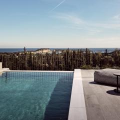 Alexandra SeaView Luxurious Villa, By ThinkVilla