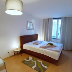 LEA-Apartment, 2 Raum, Balkon TG zentral am Park