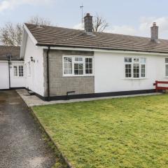 13 Lyndhurst Avenue