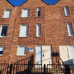 Riverdale House(4 Bedrooms) Serviced Accommodation