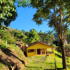 Espaço inteiro: Casa de campo nas montanhas