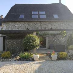 Loft au calme dans une ancienne grange béarnaise