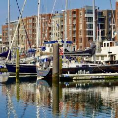 BizStay Harbour III Scheveningen Apartments