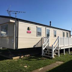 Solent Breezes, Caravan 108