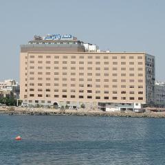吉达艾尔阿扎酒店