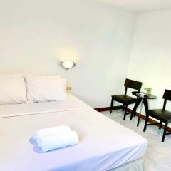โรงแรมสุขวิไล Sukwilai Hotel