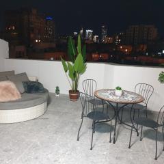 LUXURY PENTHOUSE GREAT LOCATION WITH PARKING Tlv