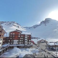 Tignes rond point des pistes vue panoramique au soleil