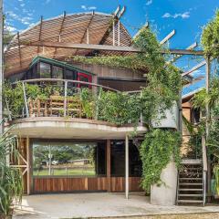 Byron Bay Accom 8 South Beach Lane Riverhouse