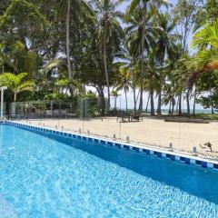 Tenterfield Beachfront Luxury 4 Bedroom Holiday Home