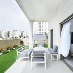 Stunning 4-bedroom Apartment Next to Achziv Beach by Sea N' Rent