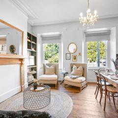 55 Davey Townhouse 1, Salamanca on your doorstep