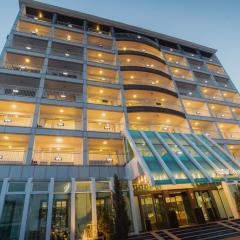 Winners Hotel