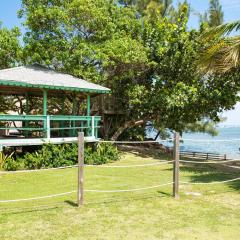 Hunny Bay Resort