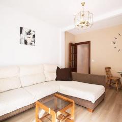 COSY 3 BED APT 200m FROM BEACH WiFi