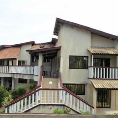 Appartement d'une chambre a Grand Popo a 10 m de la plage avec piscine partagee jardin clos et wifi