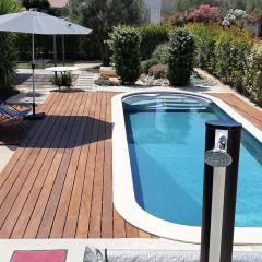 Gîte du Soleil, climatisé avec piscine chauffée d'avril à novembre, et jacuzzi