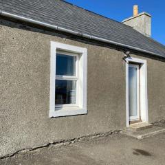 2 Bedroom house overlooking Pierowall Bay, Westray