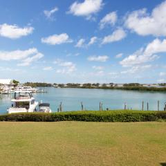 Majestic Marina Villa- 2 bedroom Village at Hawks Cay