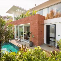 La Sierra, 3BHK Villas near Anjuna & Vagator Beach with Private Pool, Terrace, Garden, Kitchen & Security