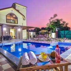 Lifeline Villas - Mountain View 3Bhk Big Pool Villa with Baby Pool