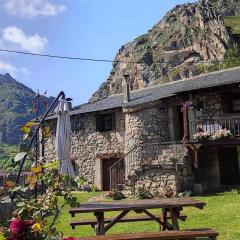 Apartamentos Rurales La Laguna Somiedo